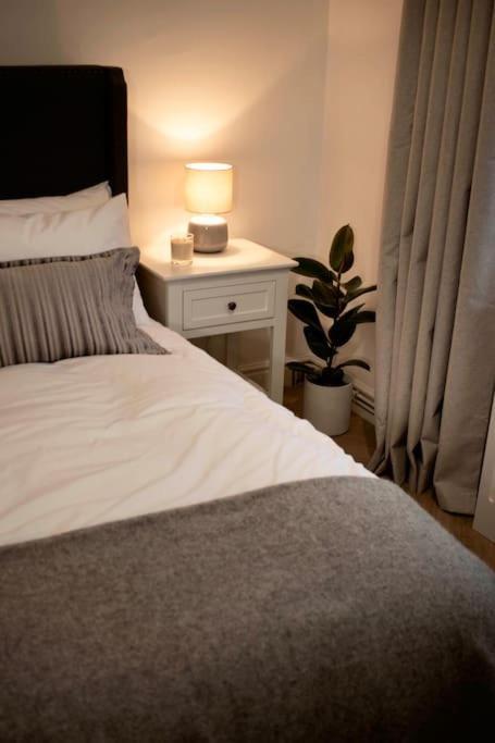 ロンドンUnique 3Bd Flat King Size Bedアパートメント エクステリア 写真